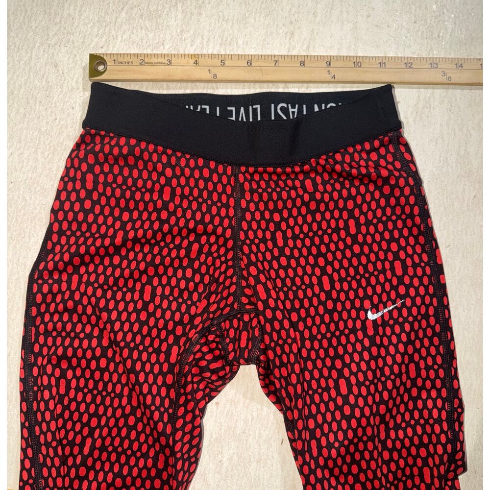 Nike pro women’s black & red athletic leggings - Picture 7 of 16